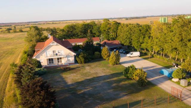 Motel Hummel Per Bagian luar foto