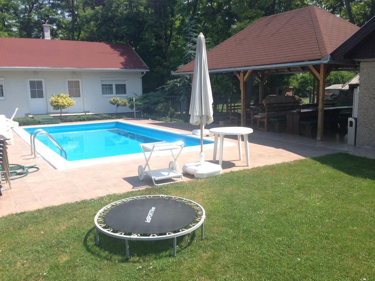 Motel Hummel Per Bagian luar foto